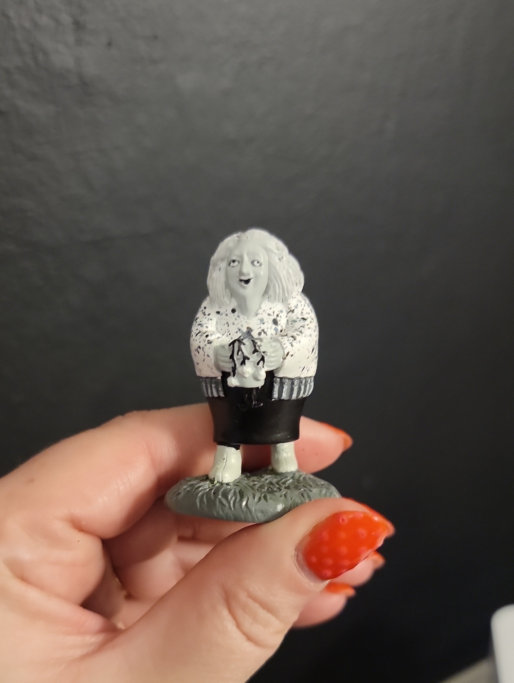 Department 56 "The Addams Family" Granny Frump Figure